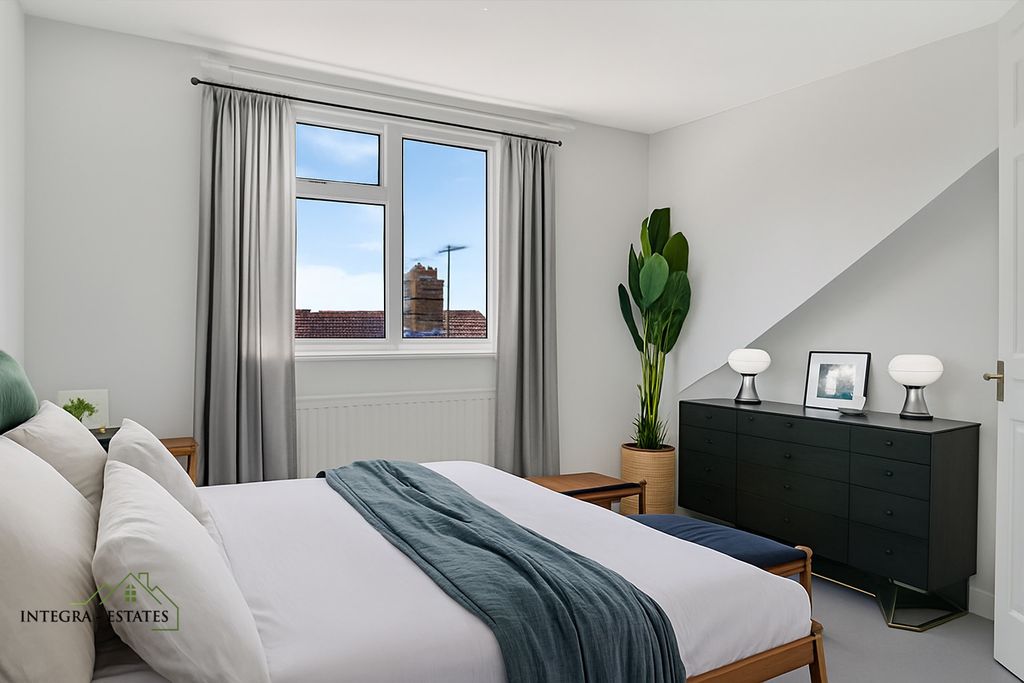 Property photo 3 of 23 Staged Bedroom