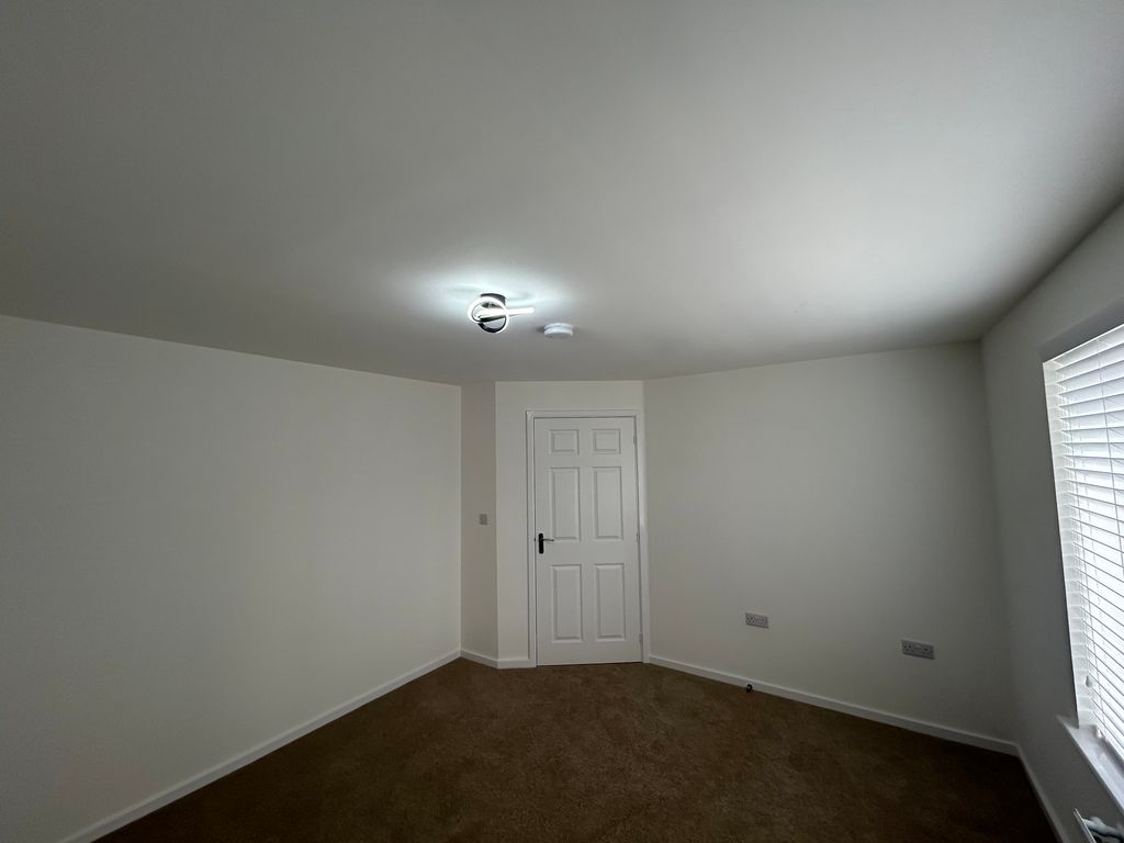 Property photo 3 of 9 View