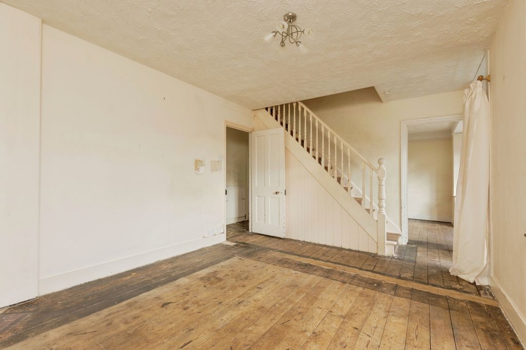 Property photo 2 of 18 Pbox-Img.Jpg