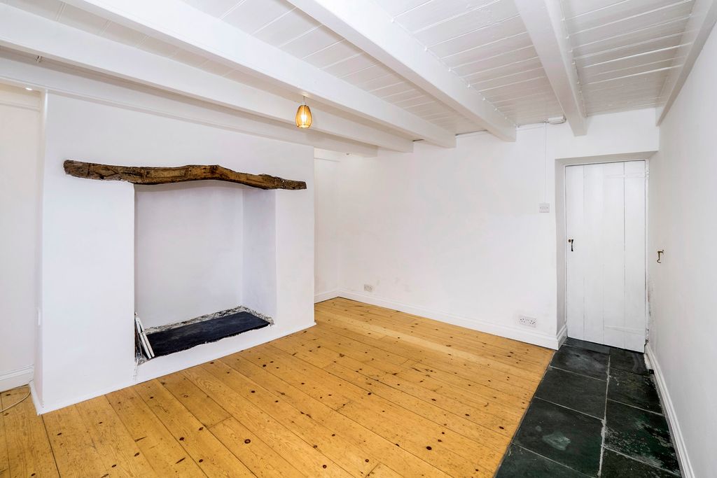 Property photo 3 of 15 Pbox-Img.Jpg