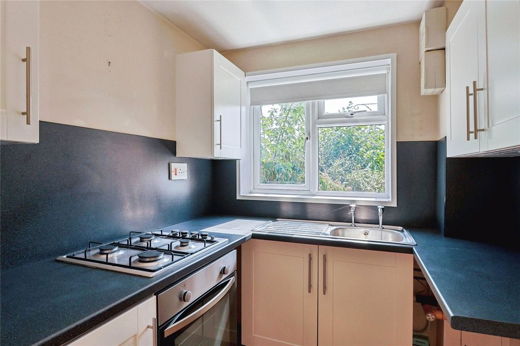 Property photo 3 of 13 Kitchen