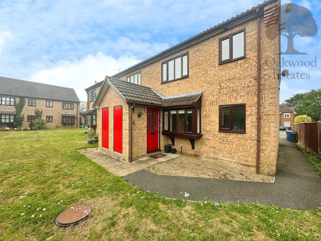 Property photo 1 of 10 External