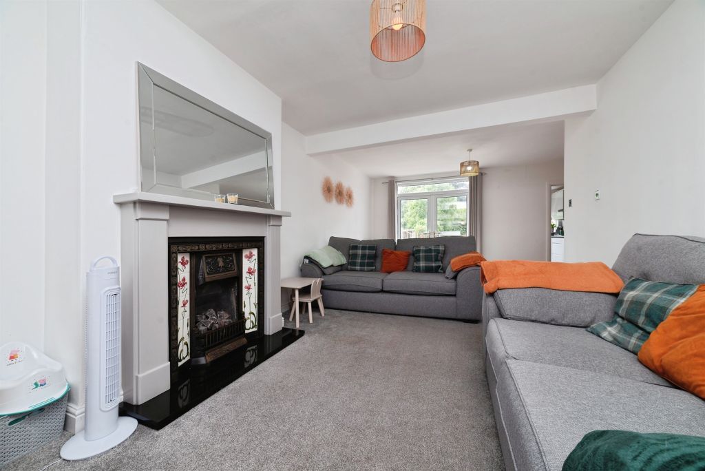 Property photo 3 of 15