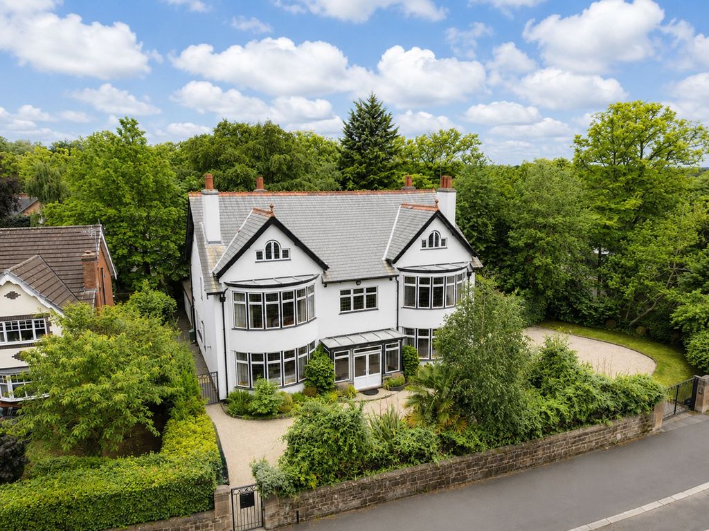 Property photo 1 of 33
