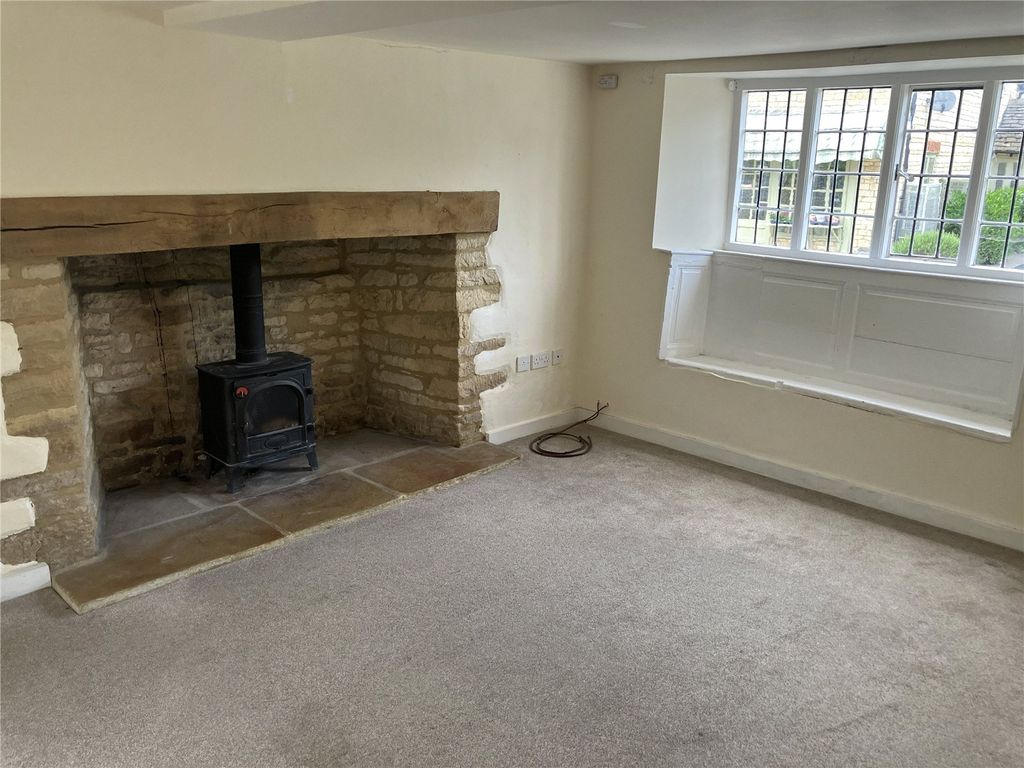 Property photo 2 of 11 Picture No. 25
