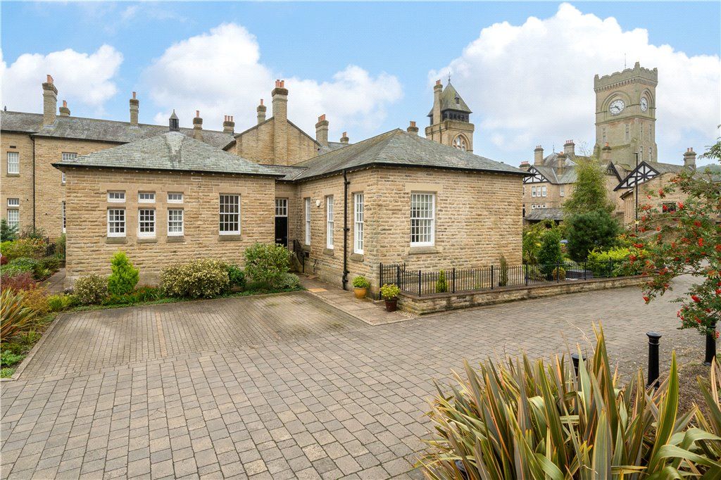 Property photo 1 of 19 Aysgarth