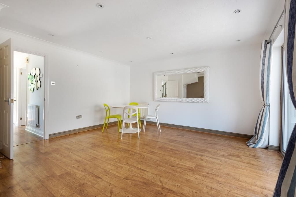 Property photo 3 of 10 Reception Area