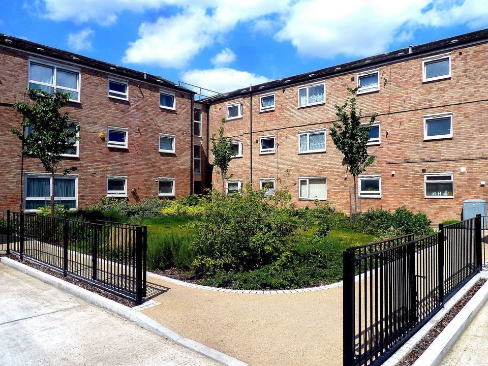 Property photo 1 of 8 4 Bed Flat (No Lounge) In William Guy Gardens E3 3Lf