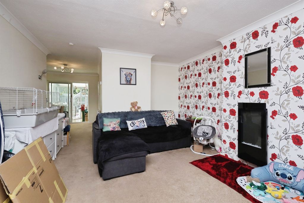 Property photo 3 of 13