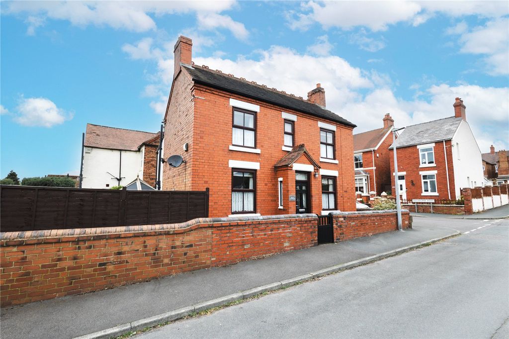 Property photo 1 of 47 Picture No. 05