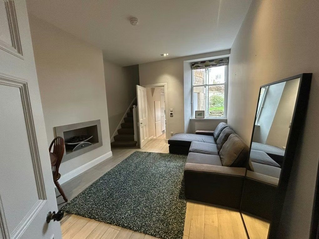 Property photo 2 of 11 Photo 2