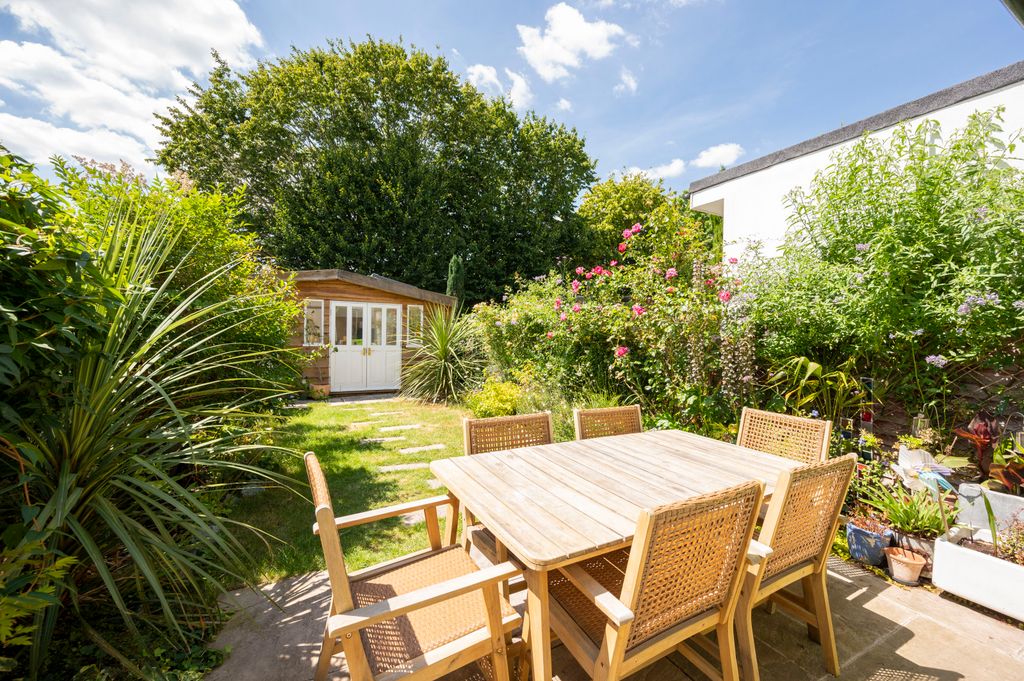 Property photo 1 of 17 Picture No. 13