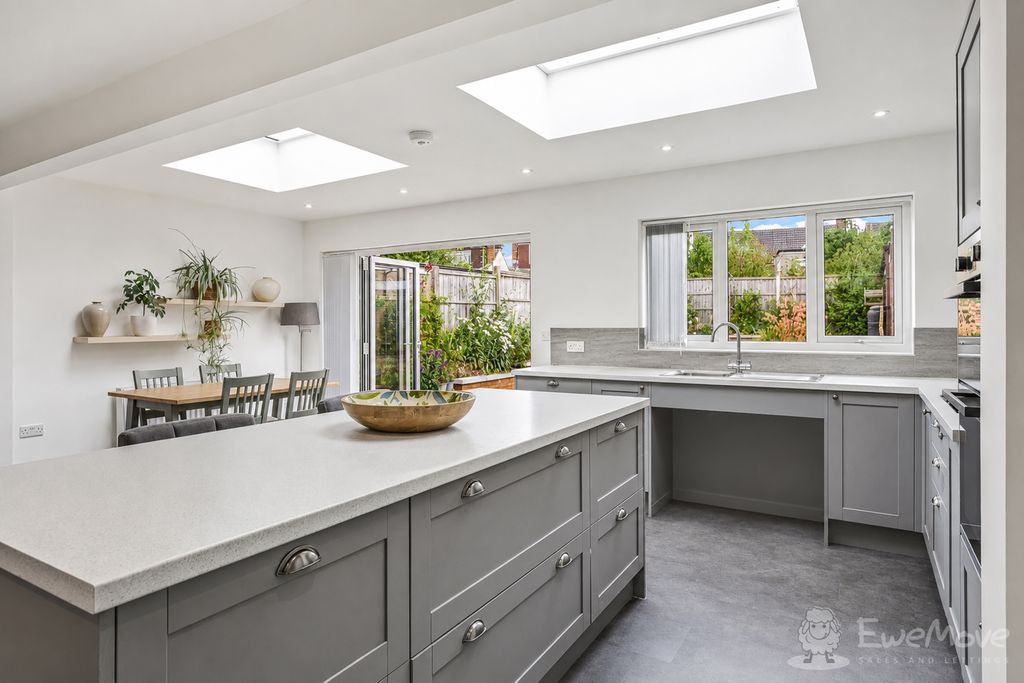 Property photo 2 of 16 Boswell Road_Kitchen_Wm