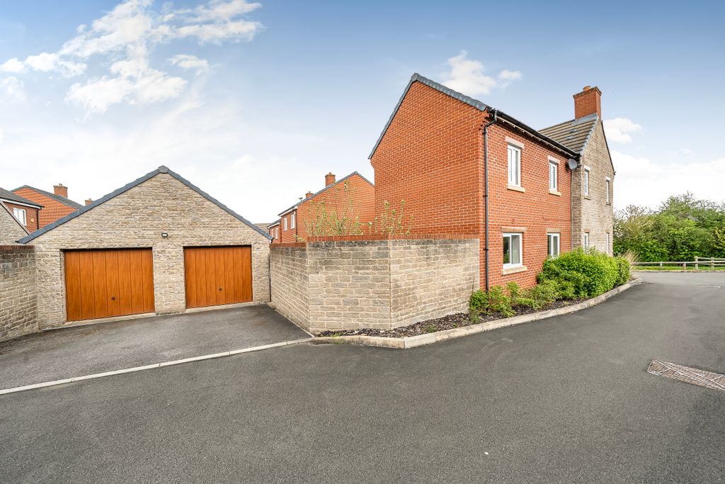 Property photo 1 of 22 1442022169Df71F26Aa0A