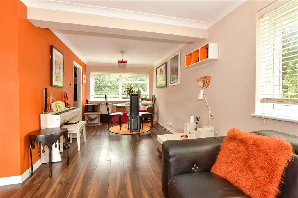 Property photo 3 of 12 Lounge/Dining Room