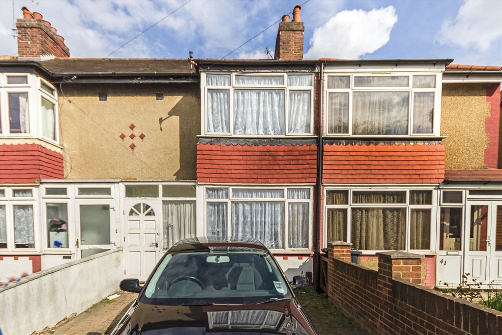 Property photo 1 of 7