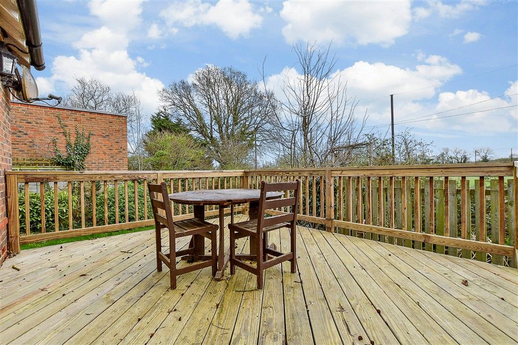 Property photo 2 of 20 Balcony / Terrace