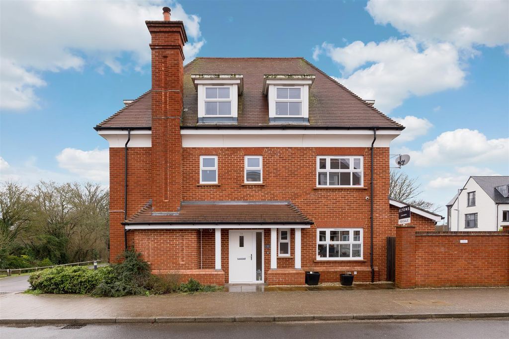 Property photo 1 of 33 4.Jpg