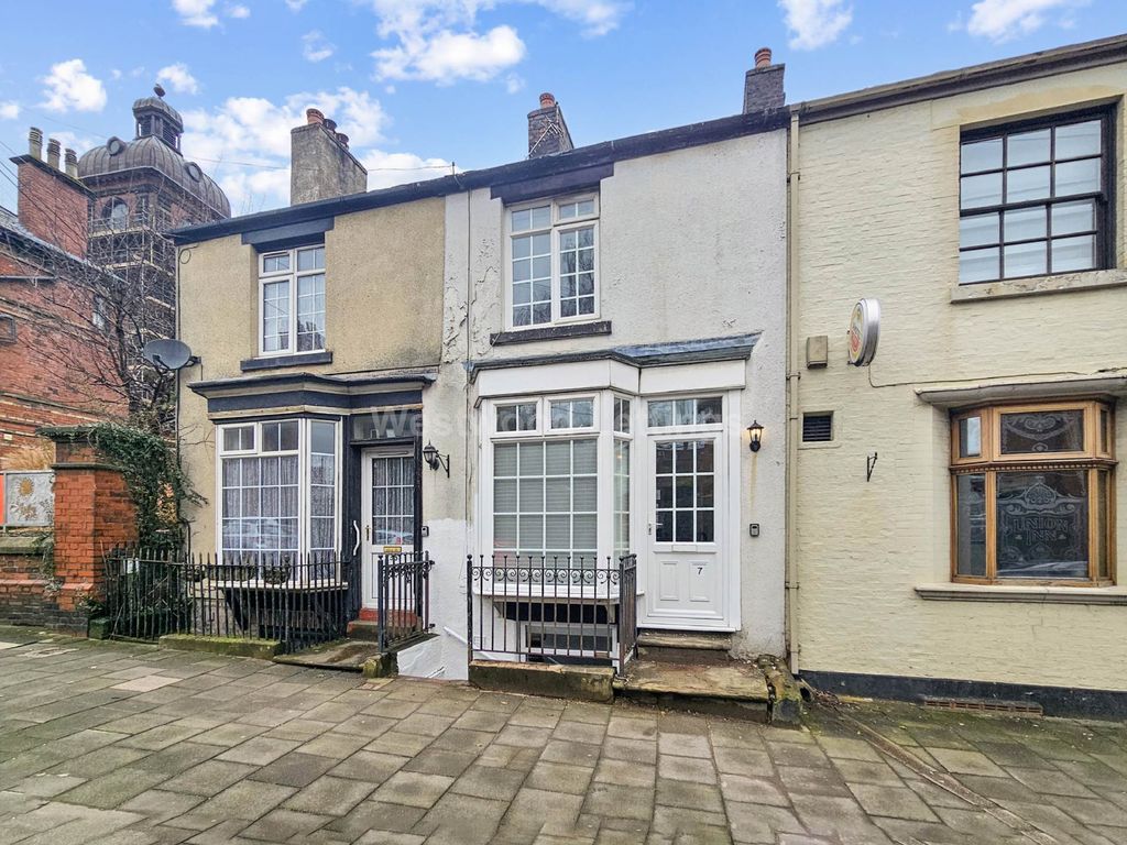 Property photo 2 of 7