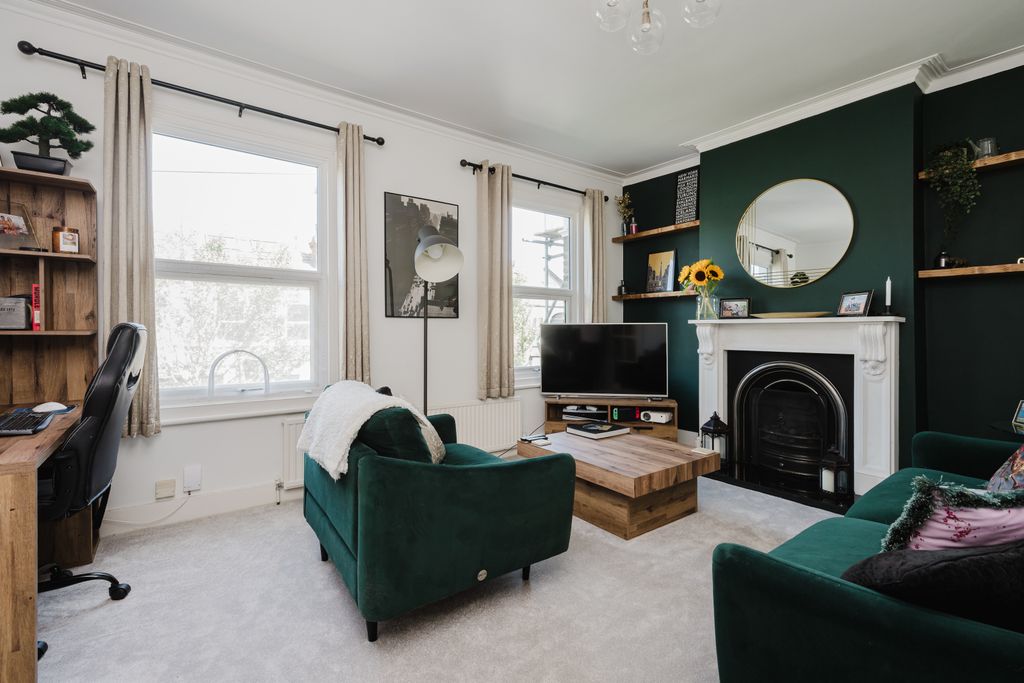 Property photo 2 of 13 Picture No. 08