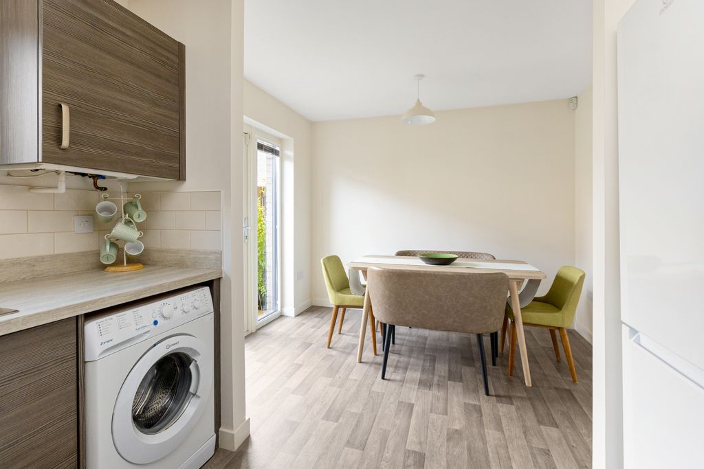 Property photo 2 of 16 Property Image 2