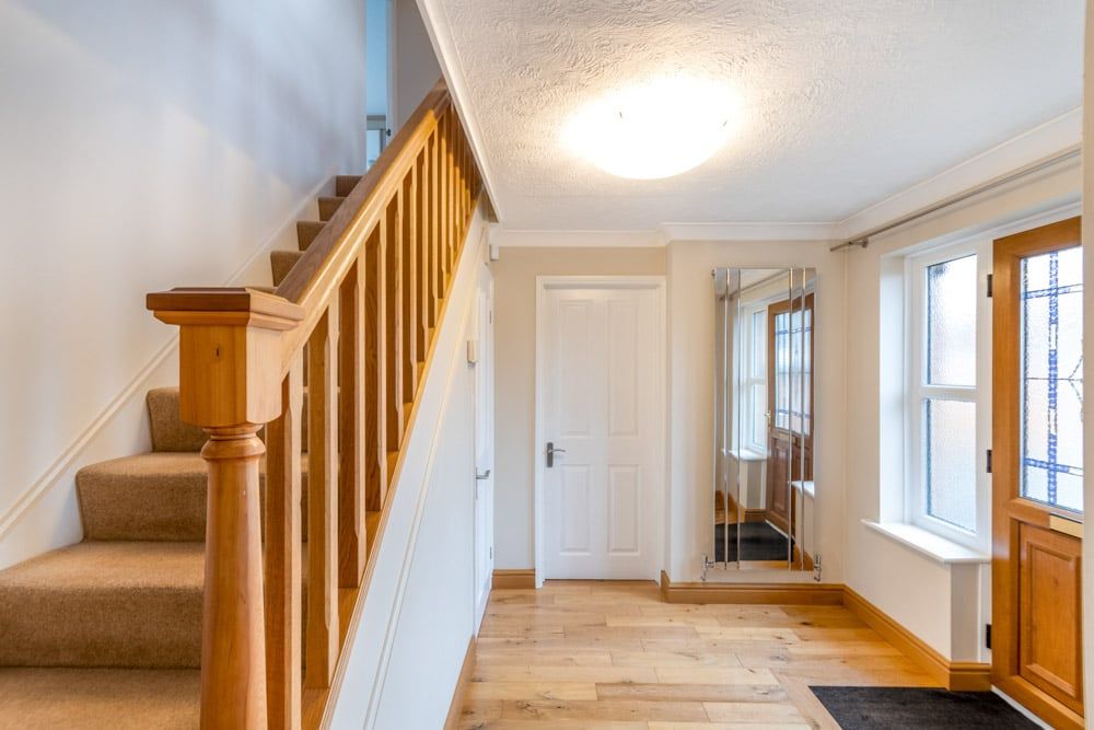 Property photo 2 of 27