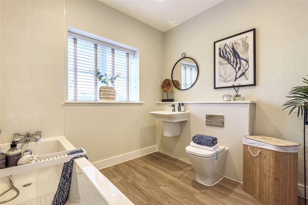 Property photo 3 of 10 Show Home Ex