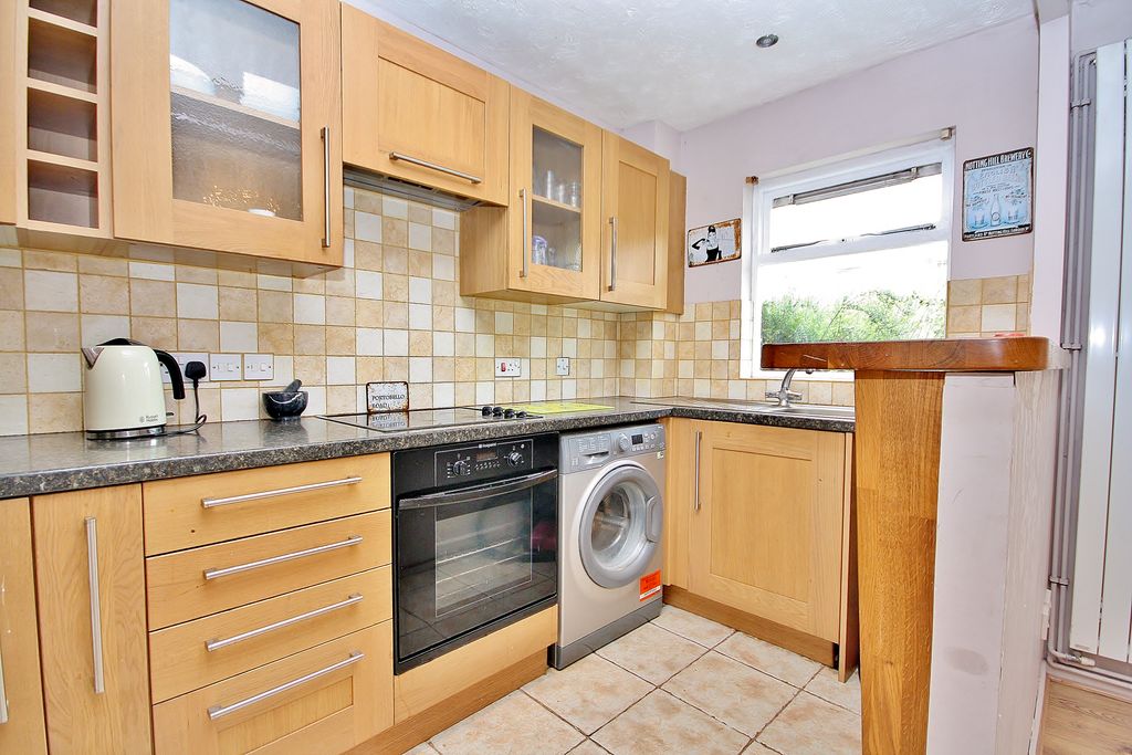 Property photo 2 of 10 Photo 02