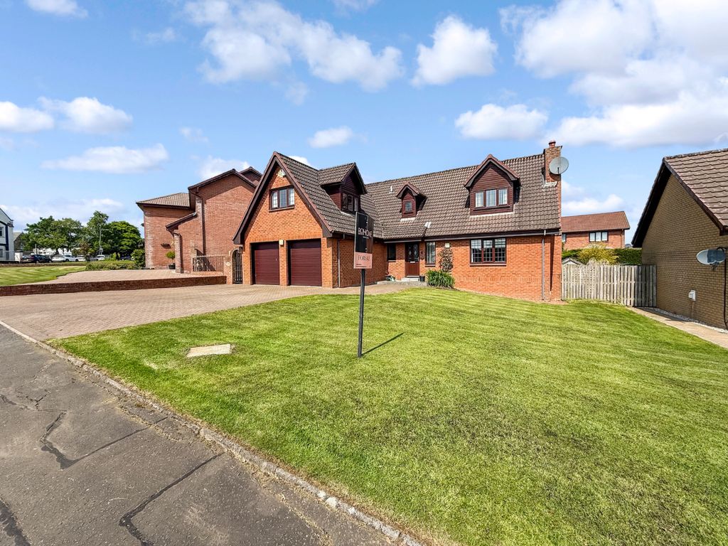 Property photo 1 of 28