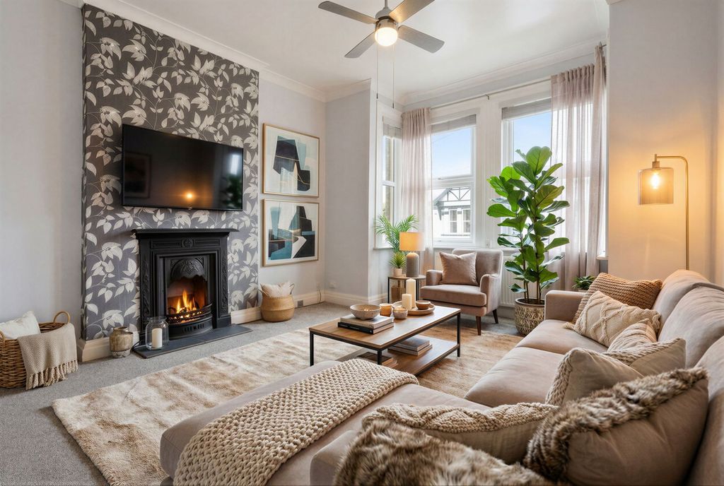 Property photo 1 of 24