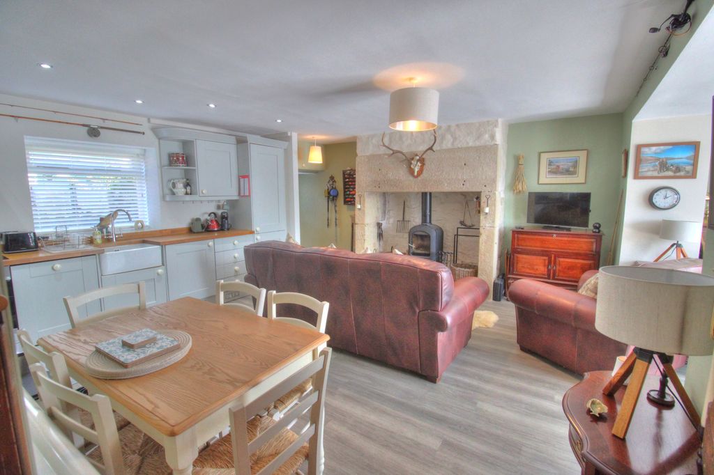 Property photo 2 of 32 Img_1519_20_21