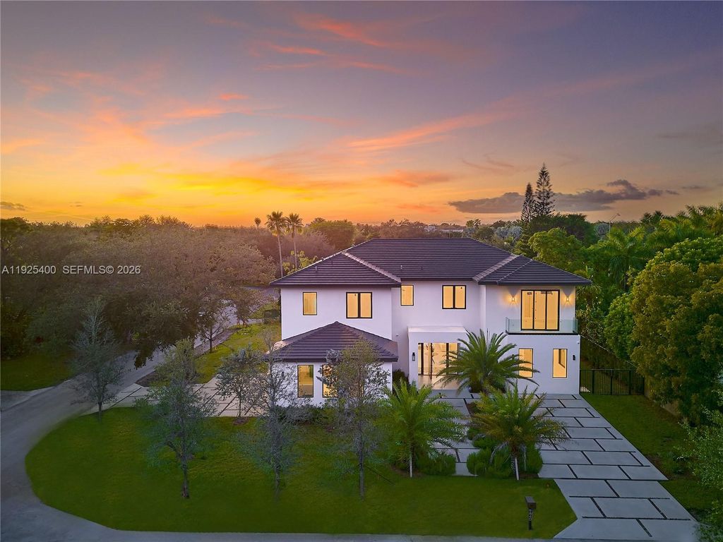 Property photo 3 of 59