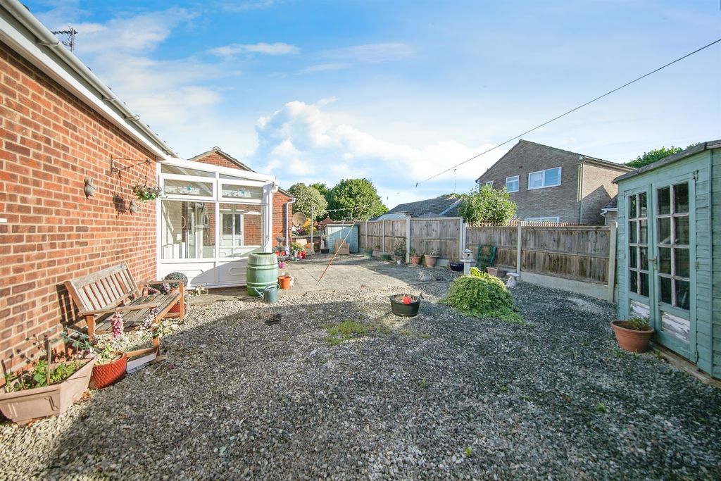 Property photo 2 of 14