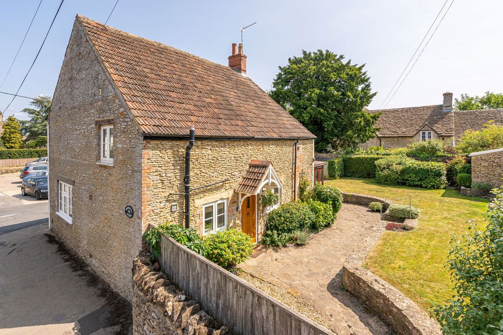 Property photo 1 of 15