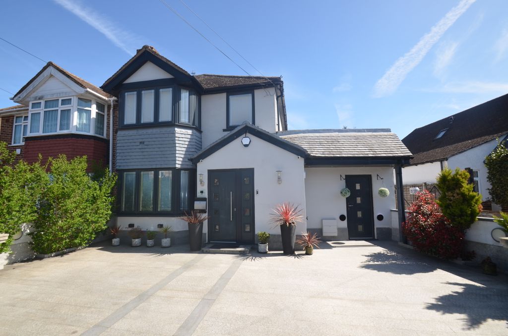 Property photo 1 of 5