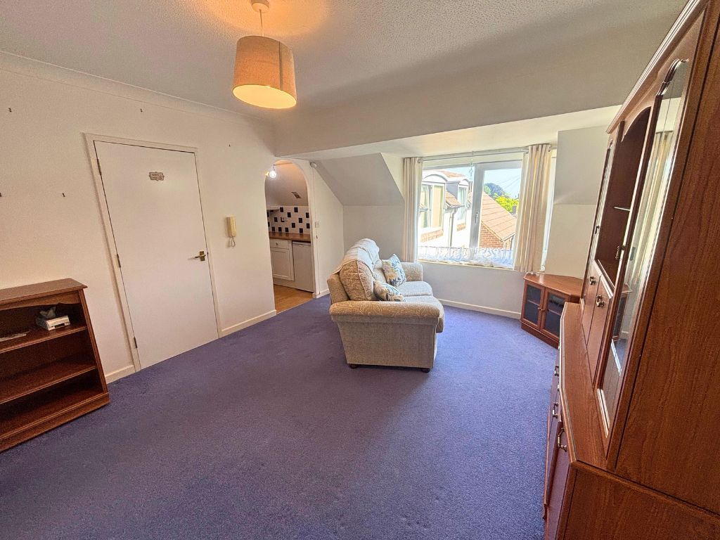 Property photo 3 of 20