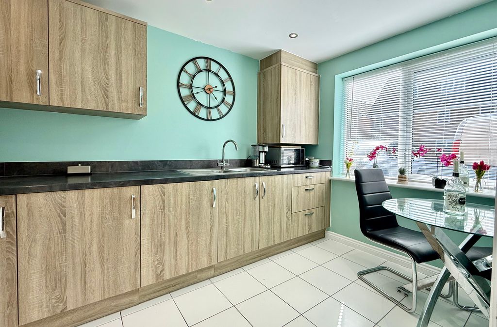 Property photo 2 of 12 Img_6464