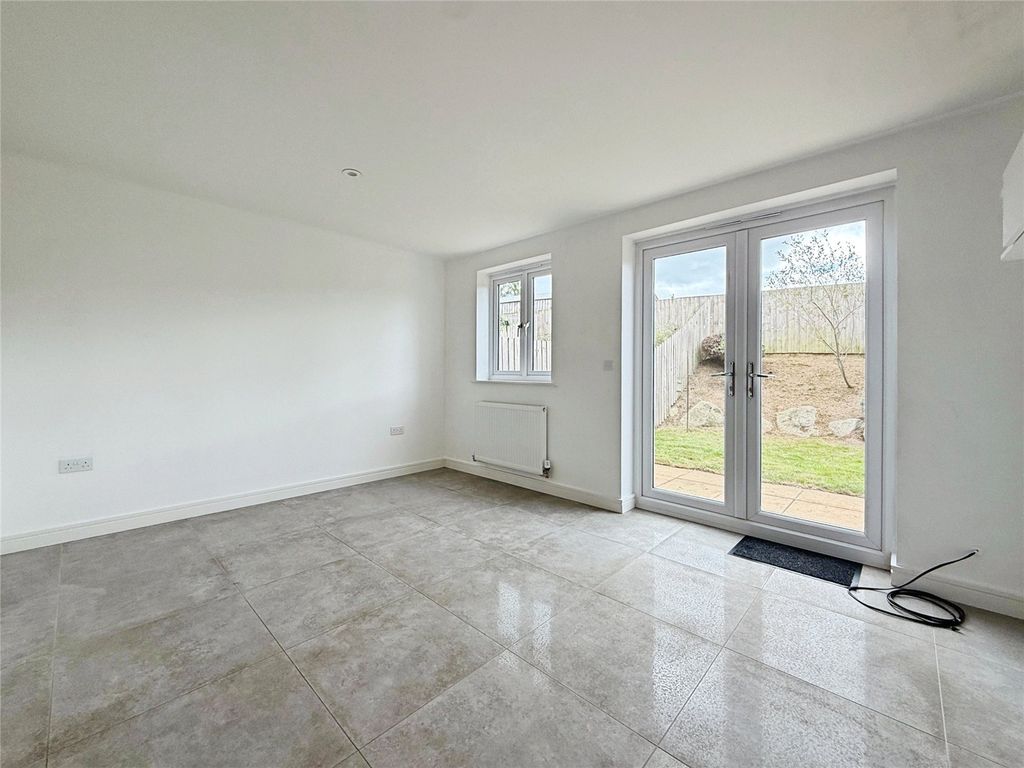 Property photo 2 of 20 Picture No. 42