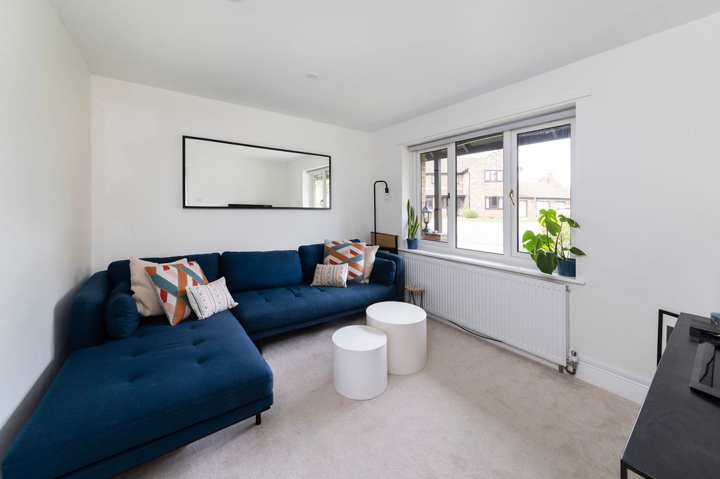 Property photo 3 of 26