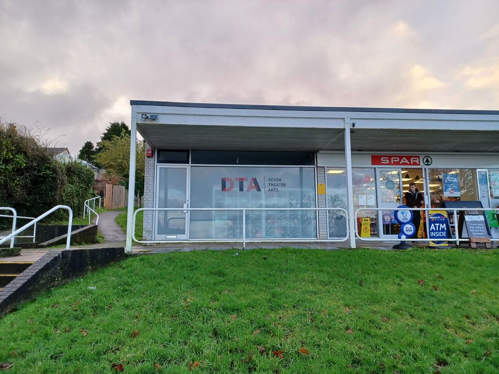 Property photo 1 of 3