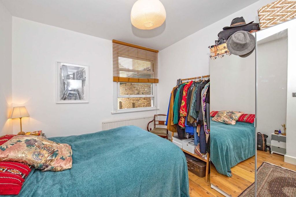 Property photo 3 of 5