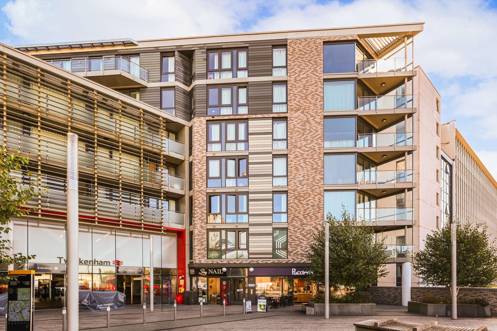 Property photo 1 of 8