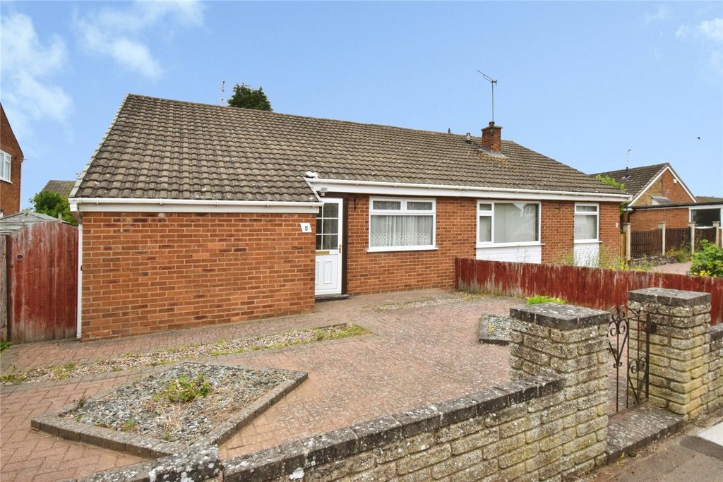 Property photo 1 of 20 Front