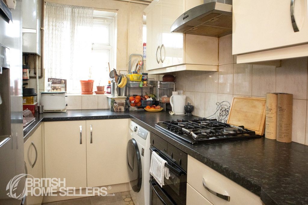 Property photo 3 of 9 Picture No. 08