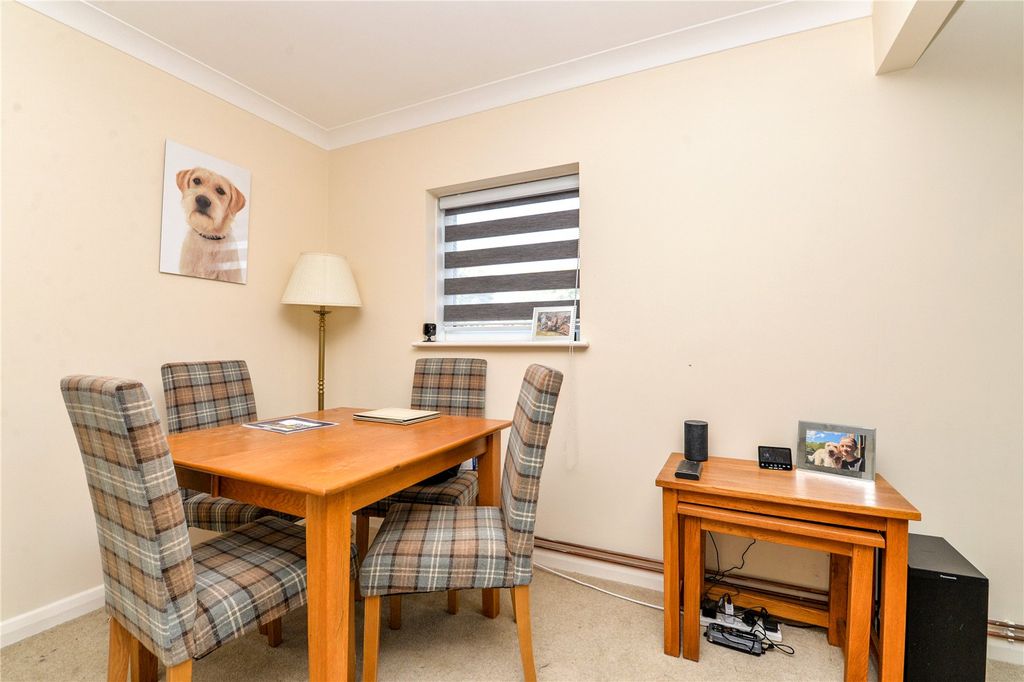Property photo 3 of 15 Picture No. 33