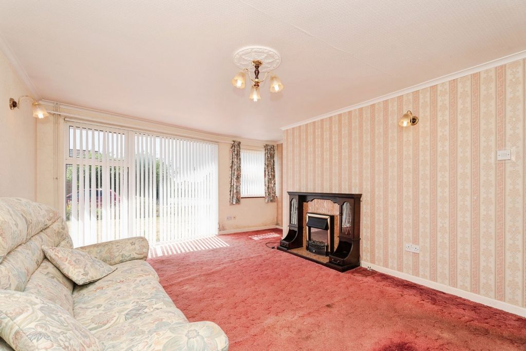 Property photo 2 of 17 Pbox-Img.Jpg