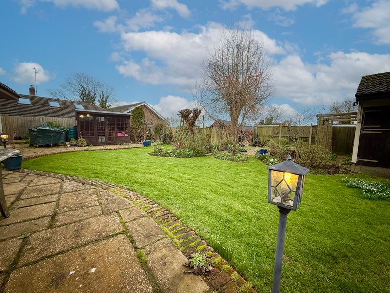 Property photo 3 of 28 Garden