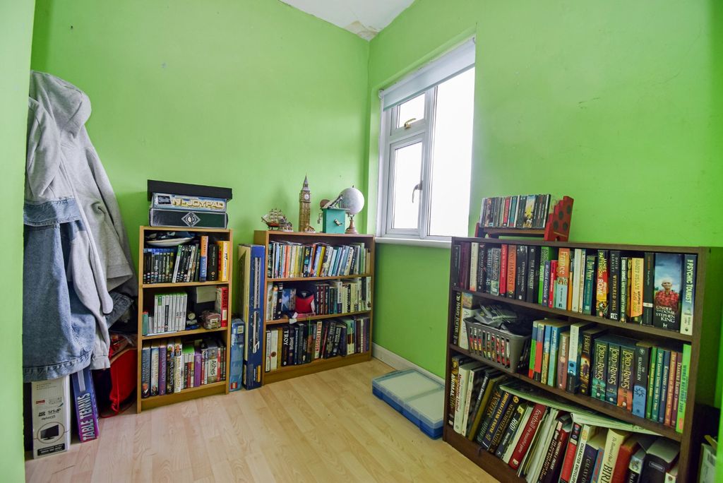 Additional image 8 of 2 bed terraced house for saleStanhope Road, Near Burnham, Berkshire SL1