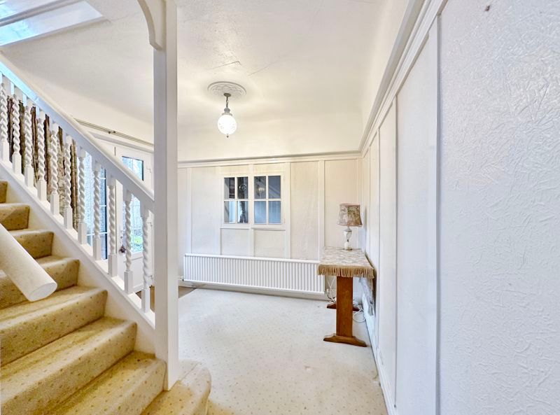 Property photo 3 of 33 Photo 6