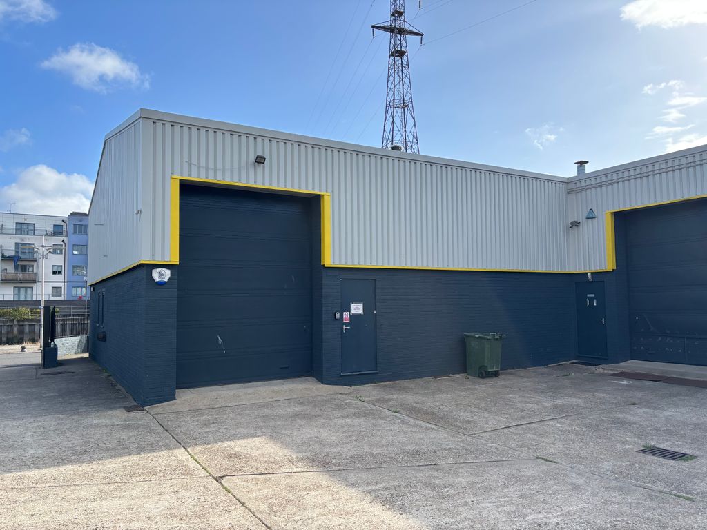 Property photo 1 of 8